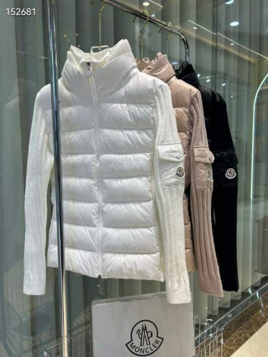 Picture of Moncler Down Jackets _SKUMonclerS-L26yr38737422